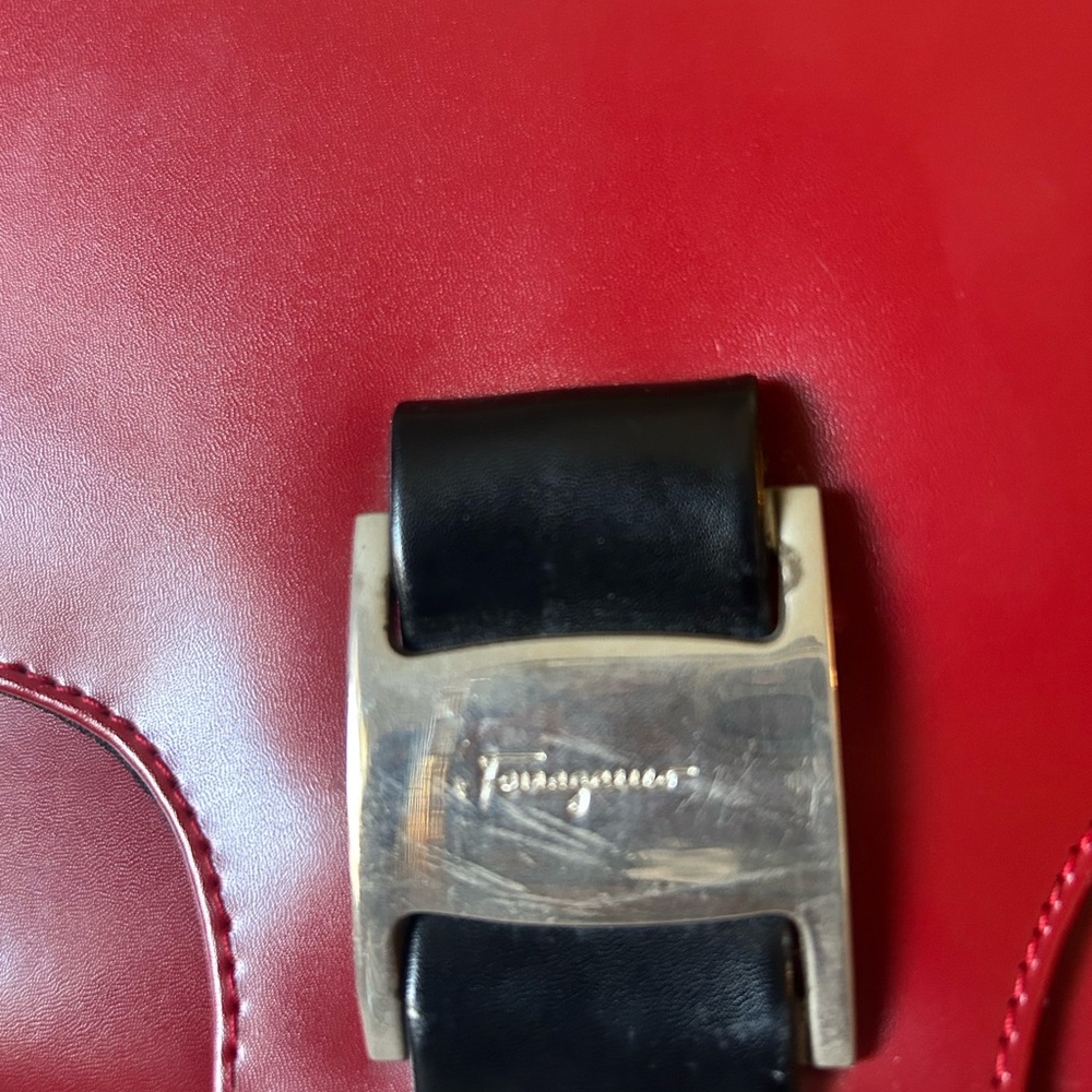 Ferragamo Red Leather Shoulder Bag - Picture 2 of 8